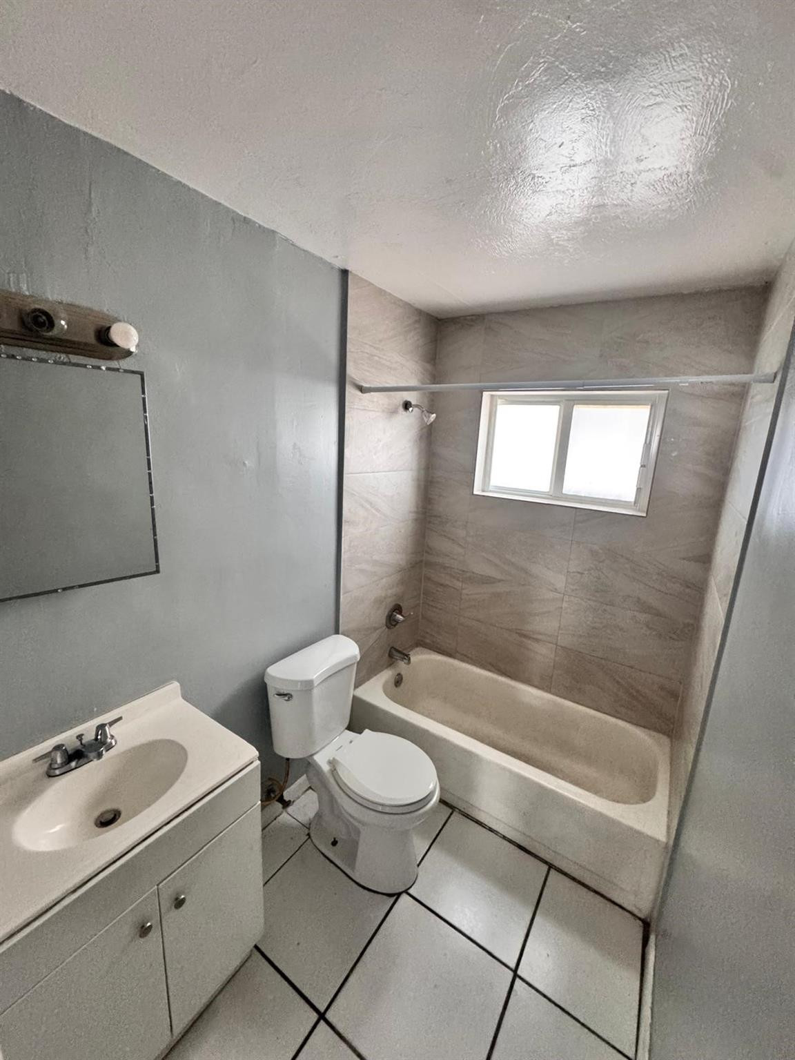 1132 NW 5th Ct 1
