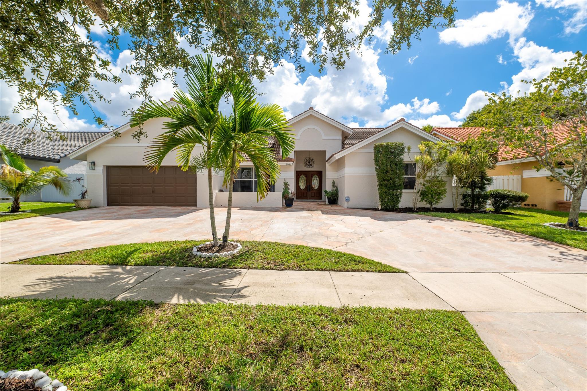 1049 NW 161ST AV