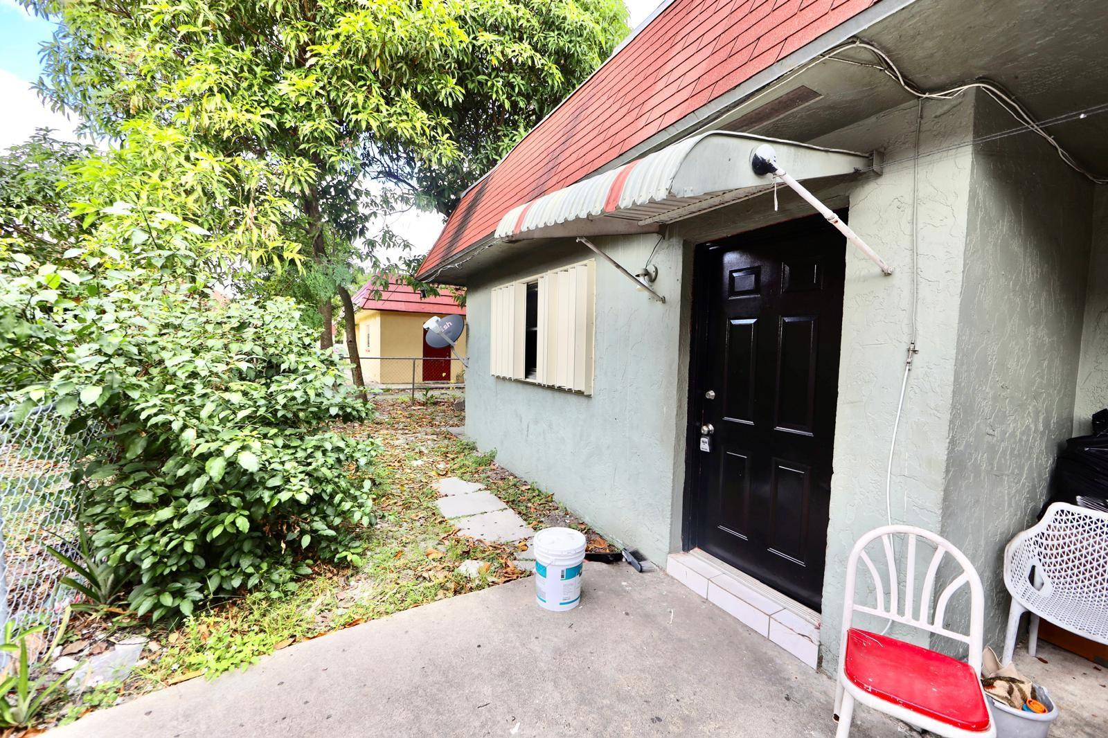 7851 SW 10th Ct C