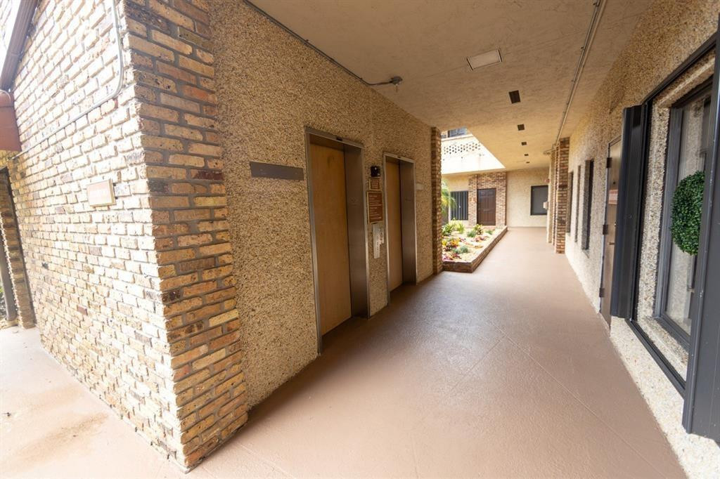 300 NW 70th Ave 301