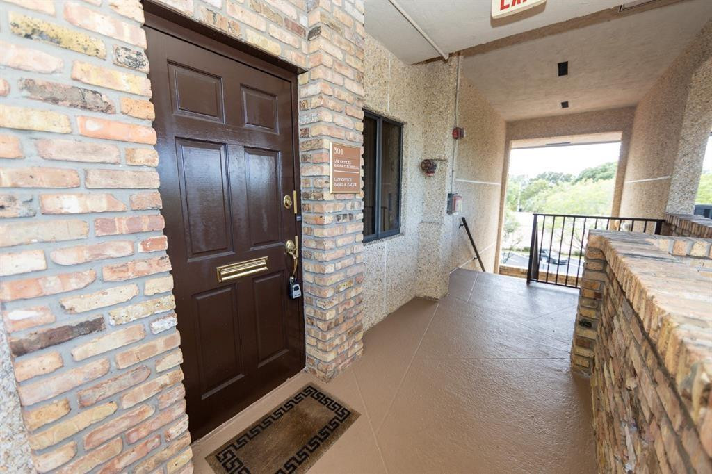 300 NW 70th Ave 301