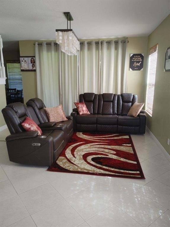 2009 Grey Falcon Cir