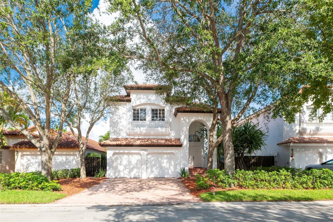 10965 NW 59th St