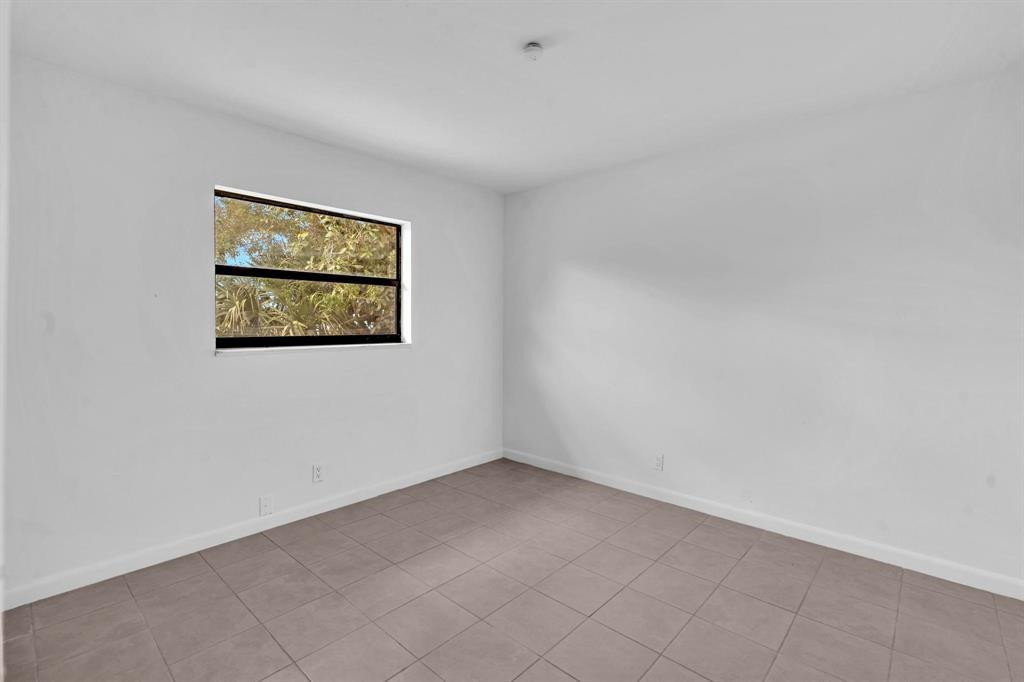 5748 NW 27th Court, Fort Lauderdale