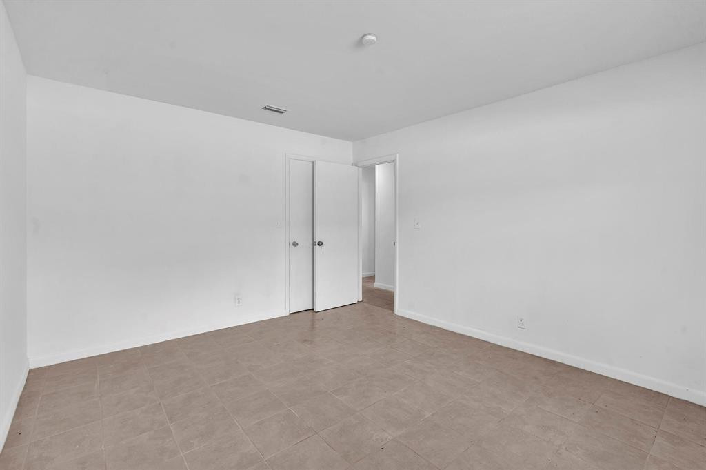 5748 NW 27th Court, Fort Lauderdale