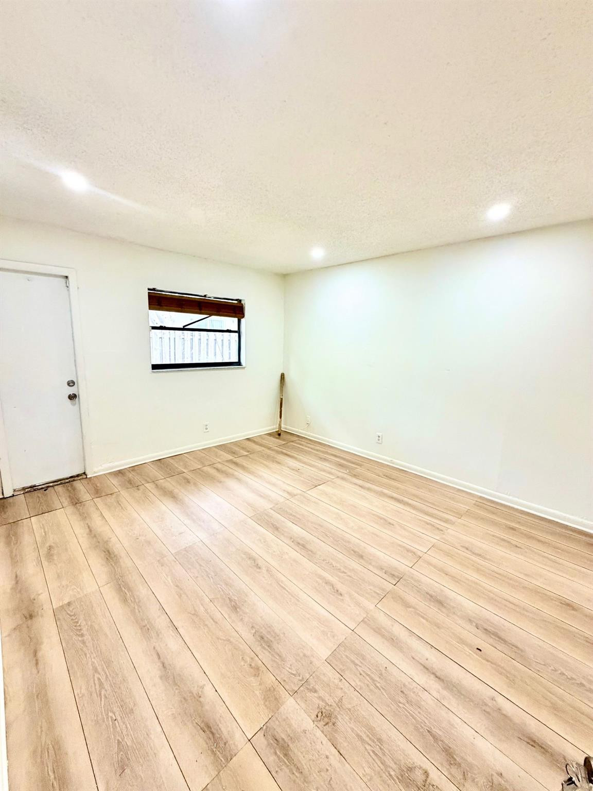 5730 NW 27th Court