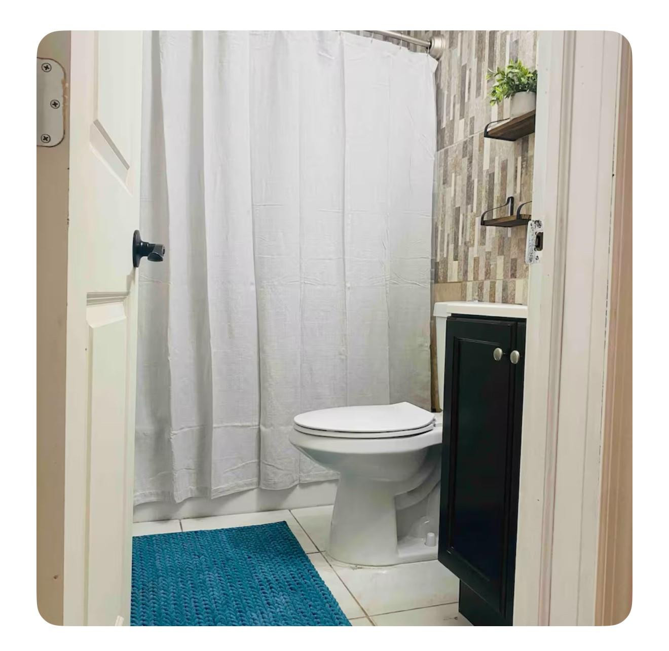 1250 NW 188th Street, Gardens