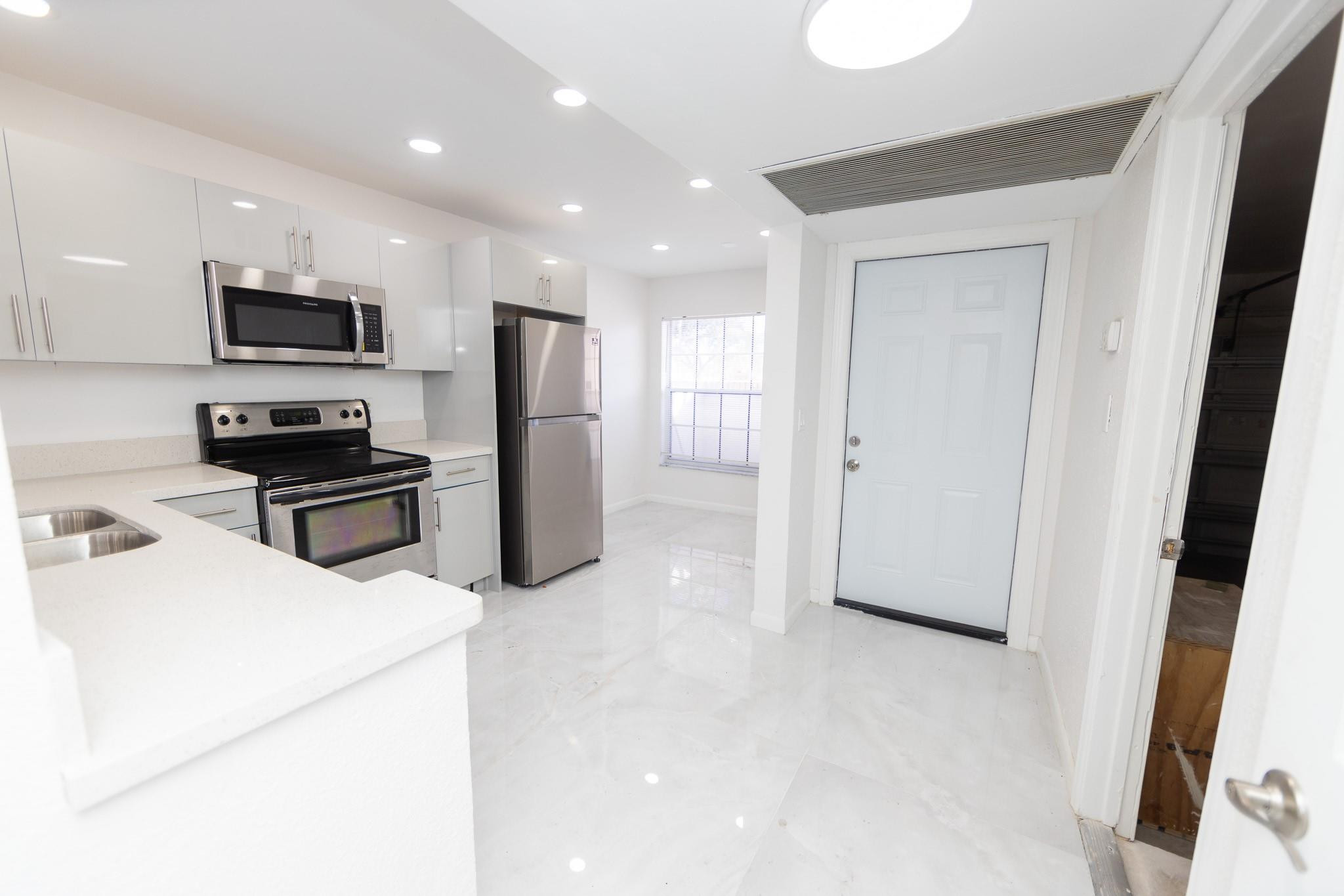 8939 NW 23rd Street