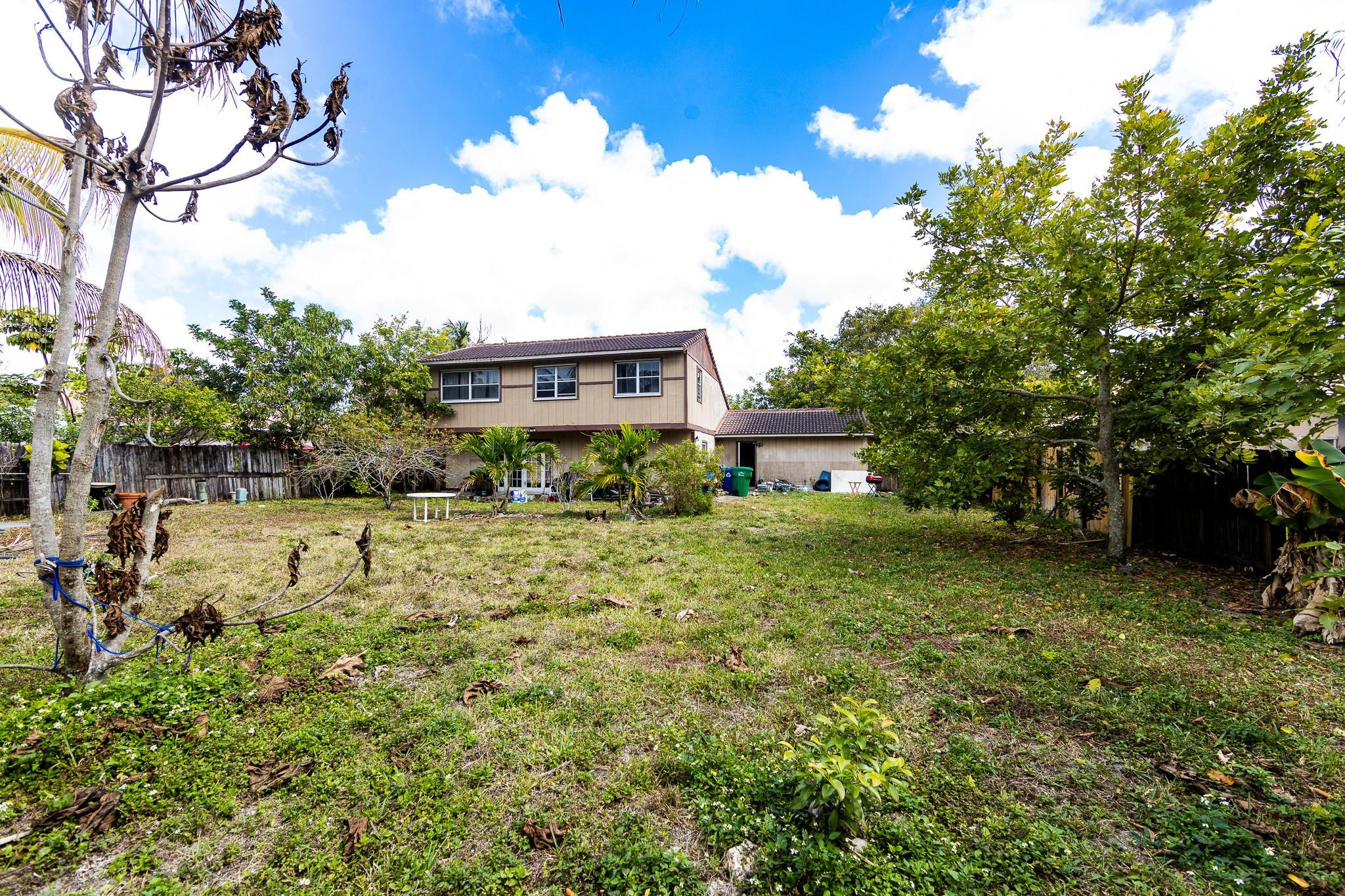 4404 NW 75th Terrace