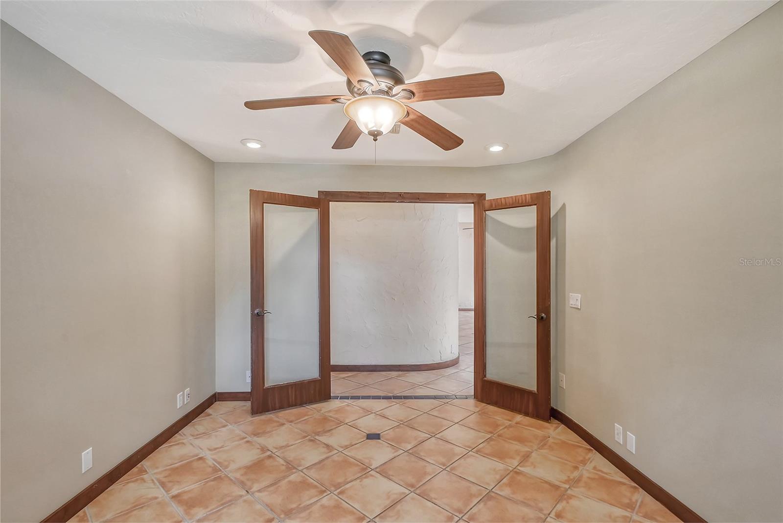 5037 80TH AVENUE PLZ E