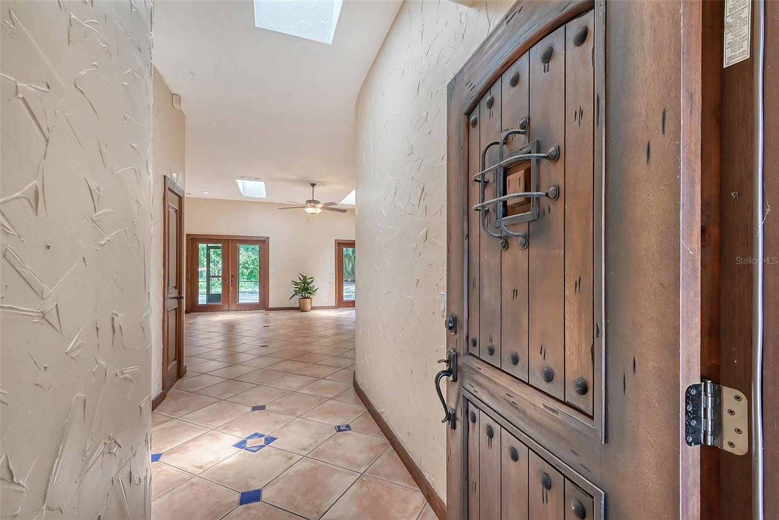 5037 80TH AVENUE PLZ E