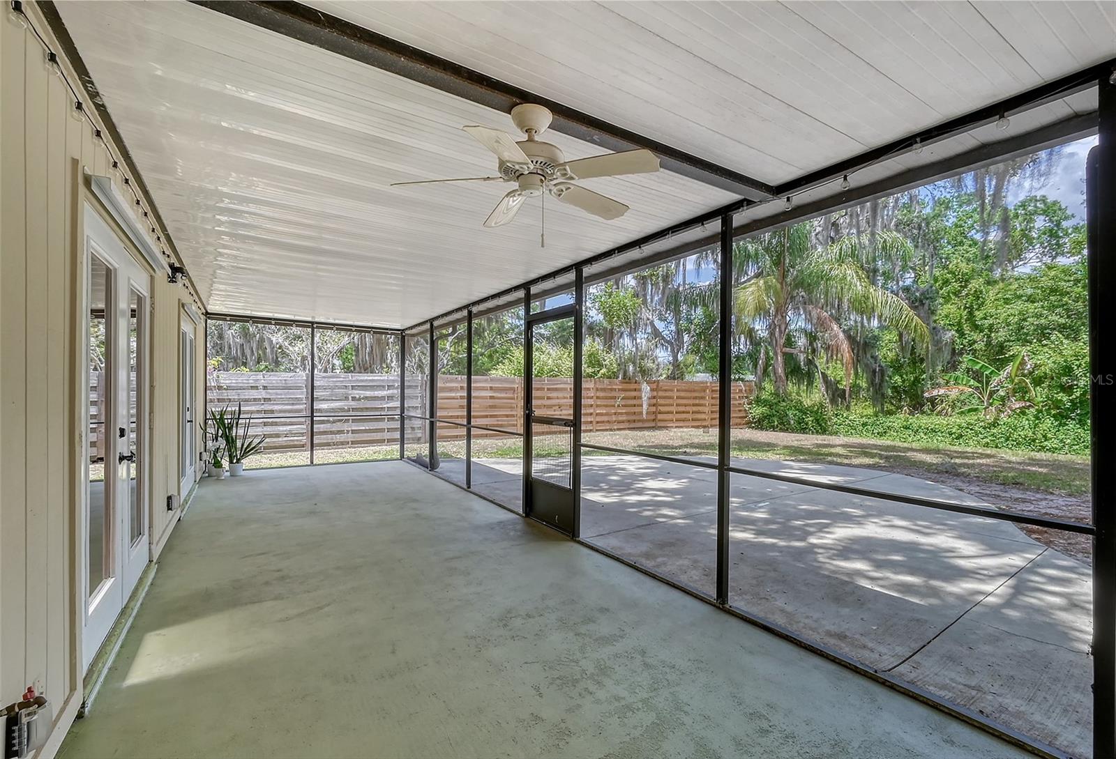 5037 80TH AVENUE PLZ E