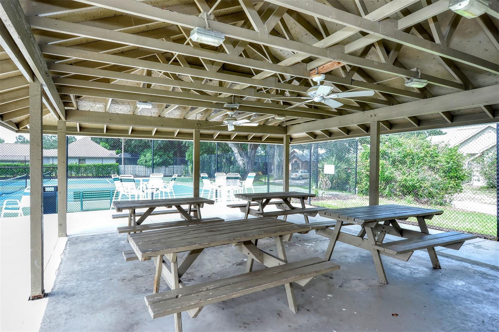 5037 80TH AVENUE PLZ E