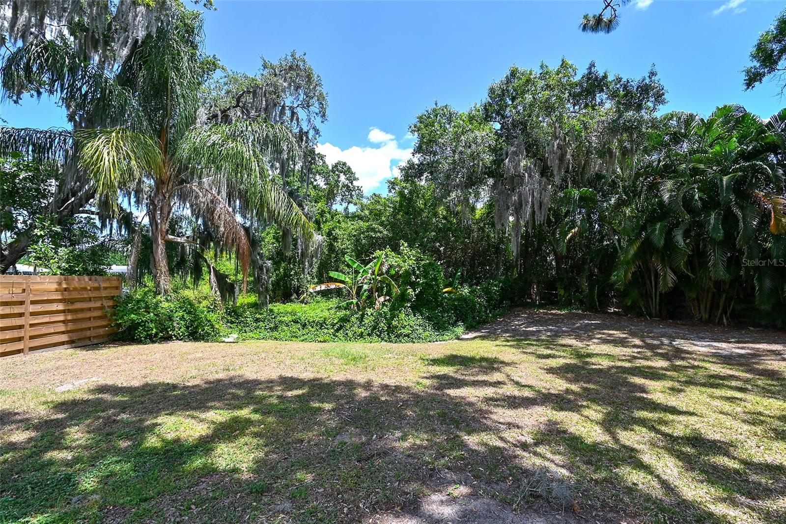 5037 80TH AVENUE PLZ E