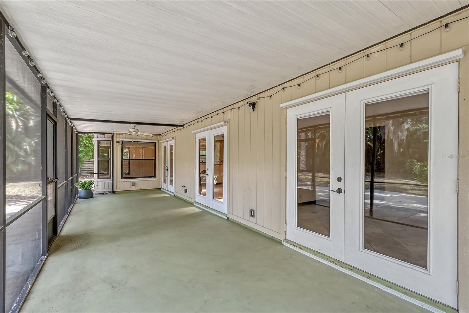 5037 80TH AVENUE PLZ E