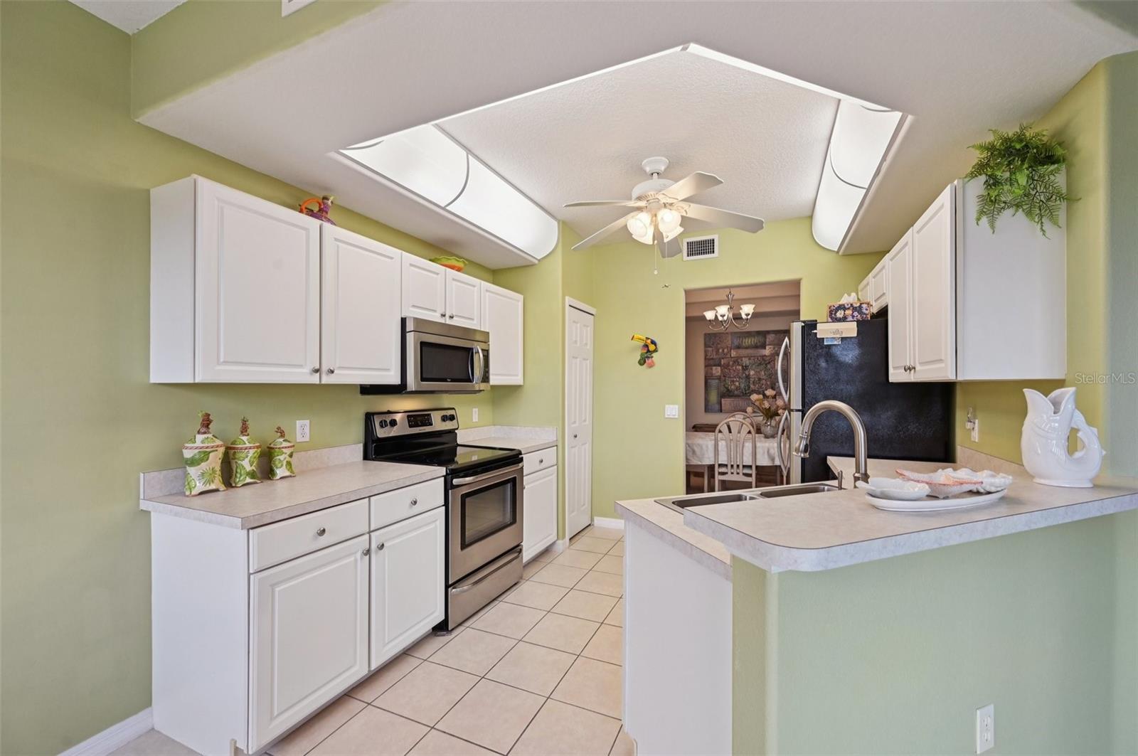 7050 PROSPERITY CIR #904