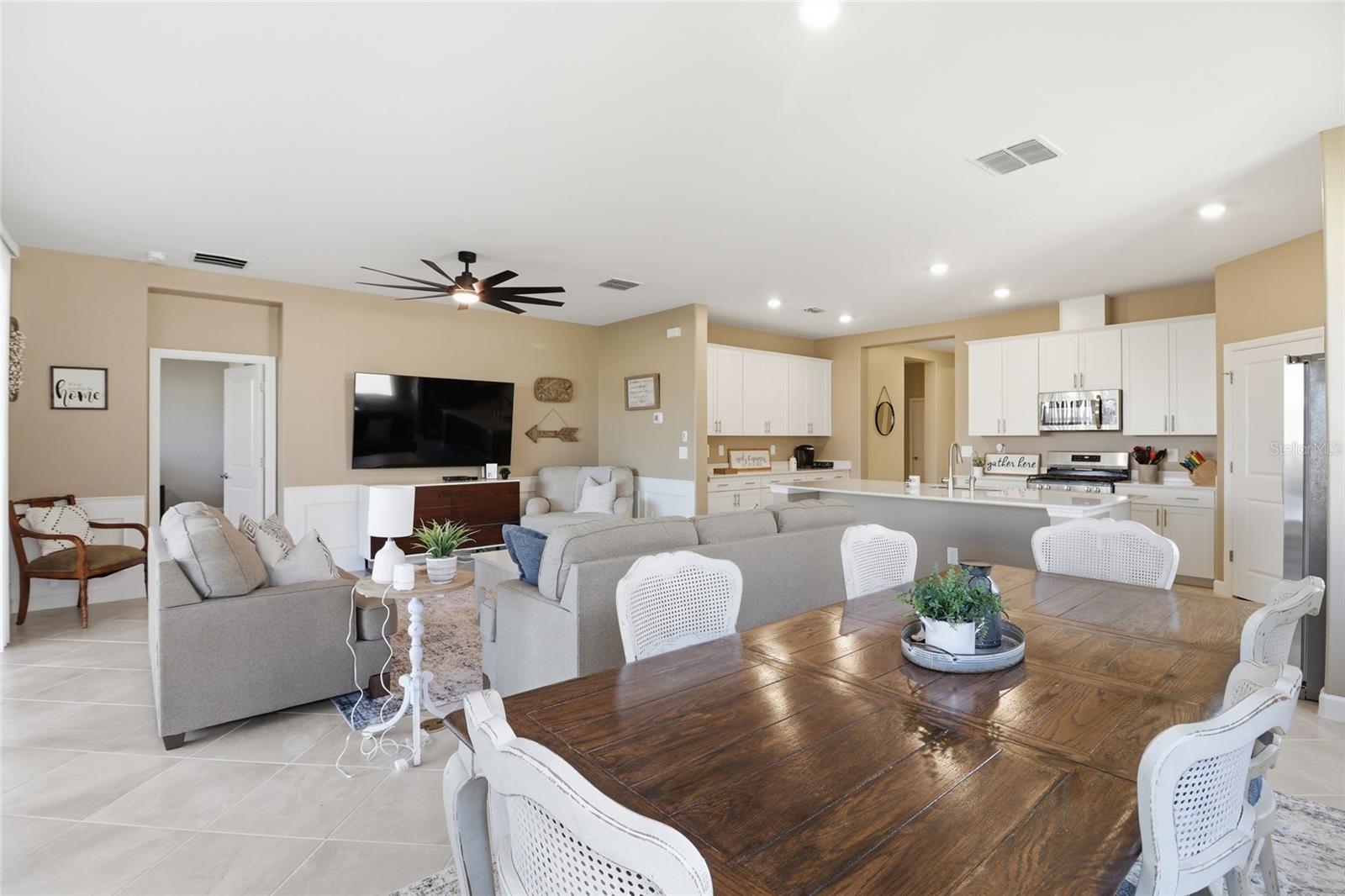 15169 SERENE SHORES LOOP