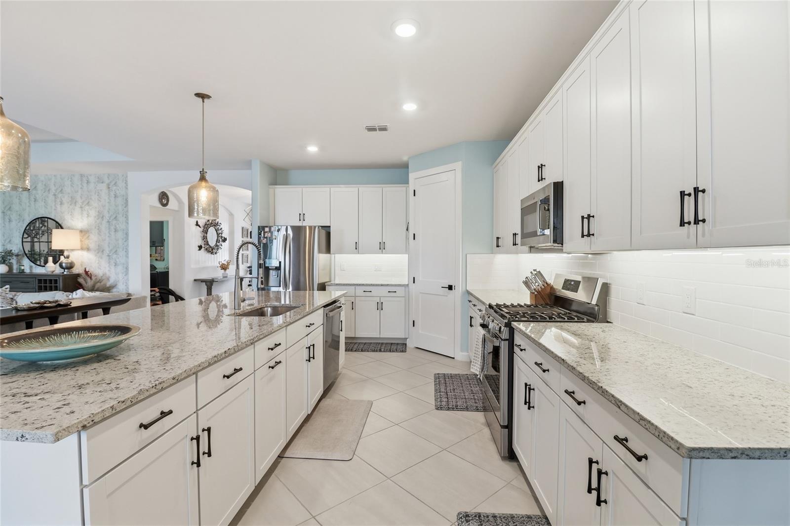 15505 WHITE LINEN DR