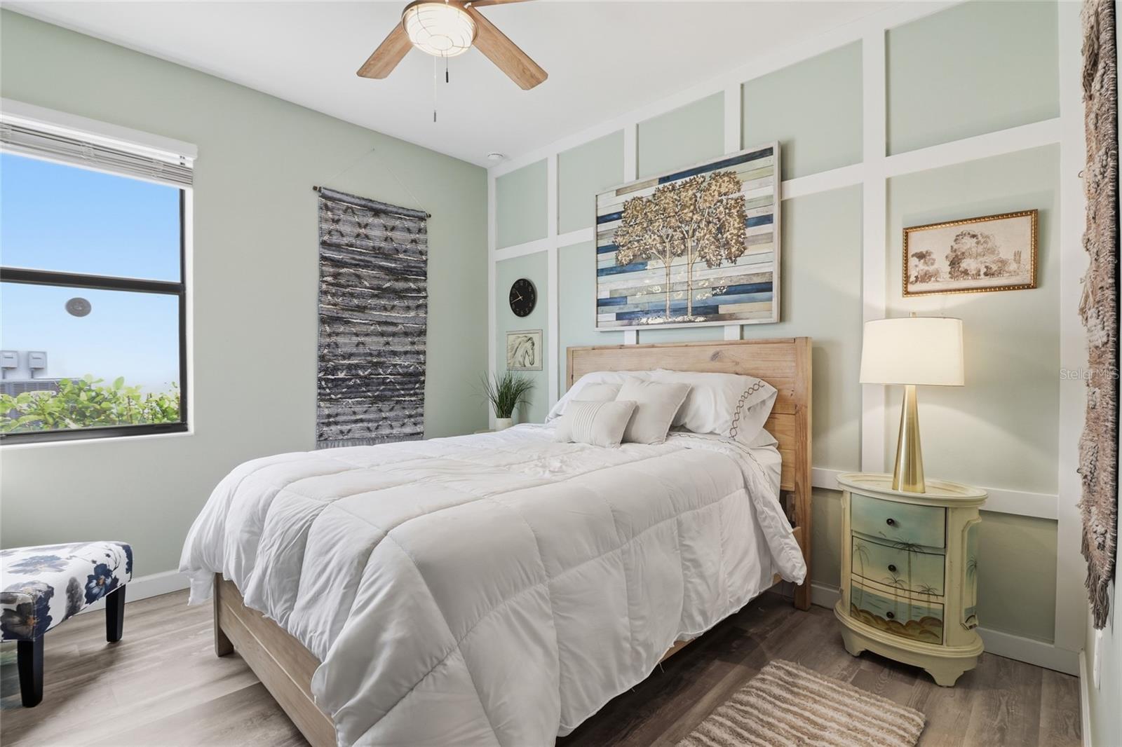 15505 WHITE LINEN DR