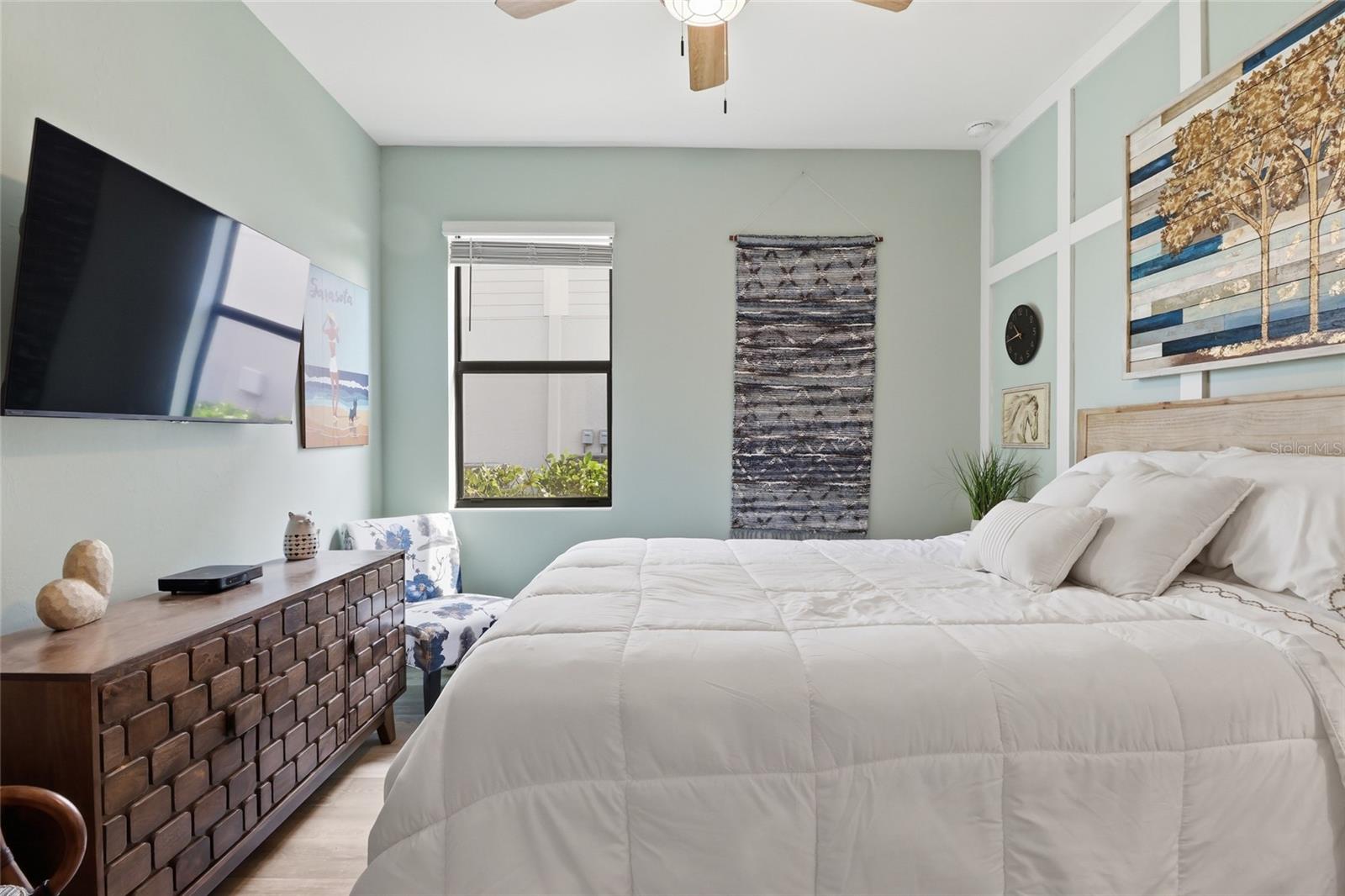 15505 WHITE LINEN DR