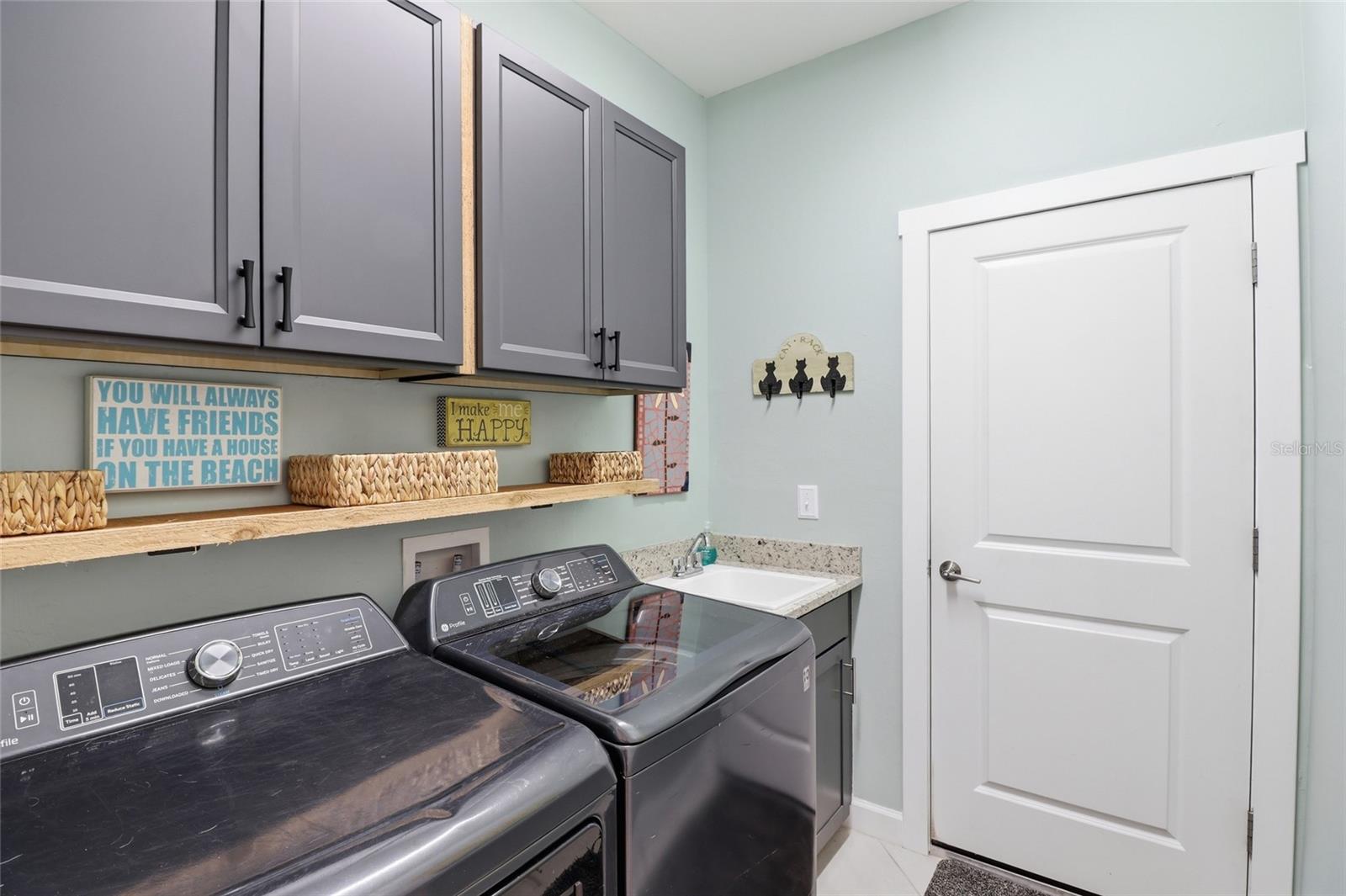 15505 WHITE LINEN DR