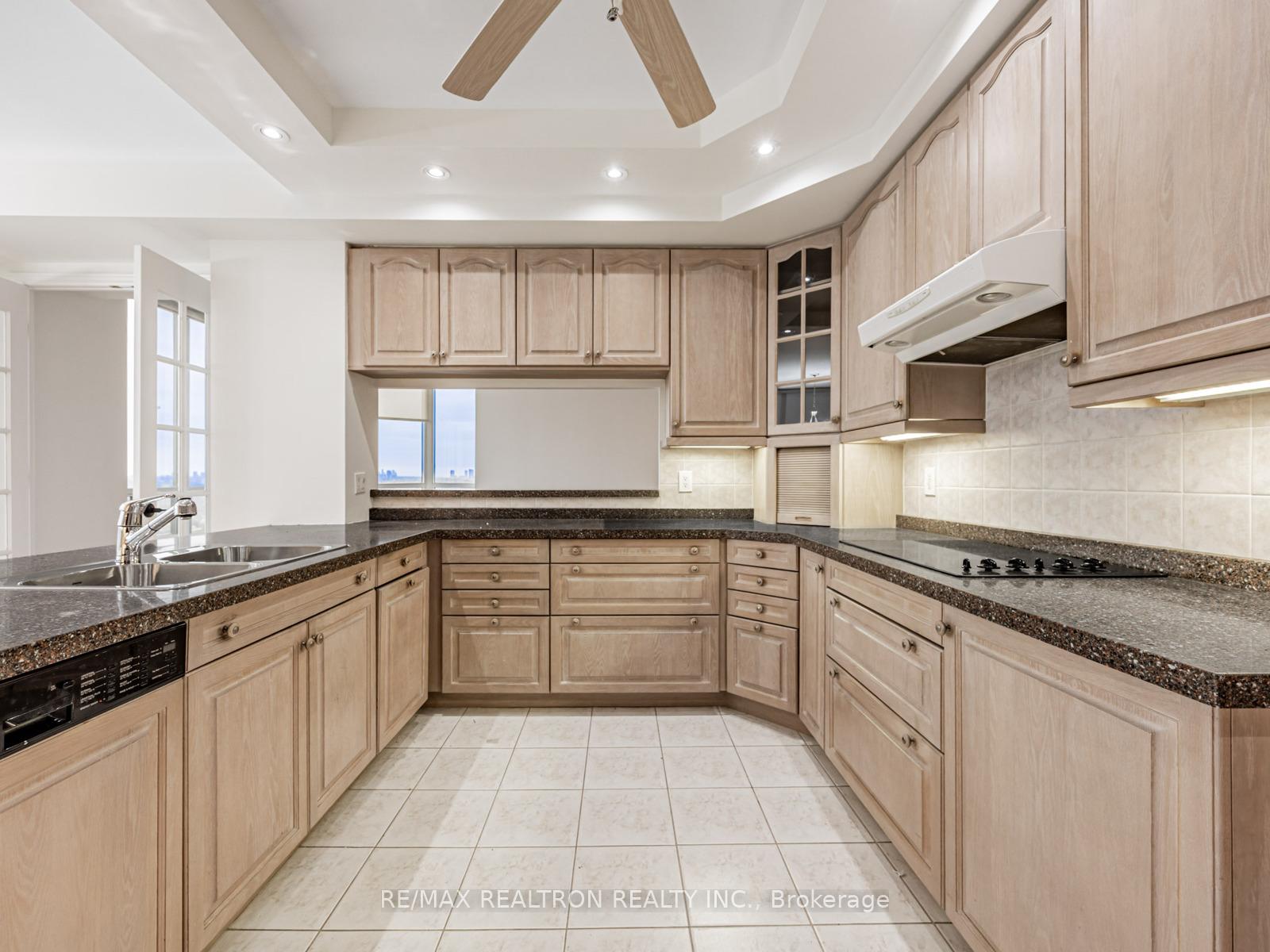 89 Skymark Drive 2107