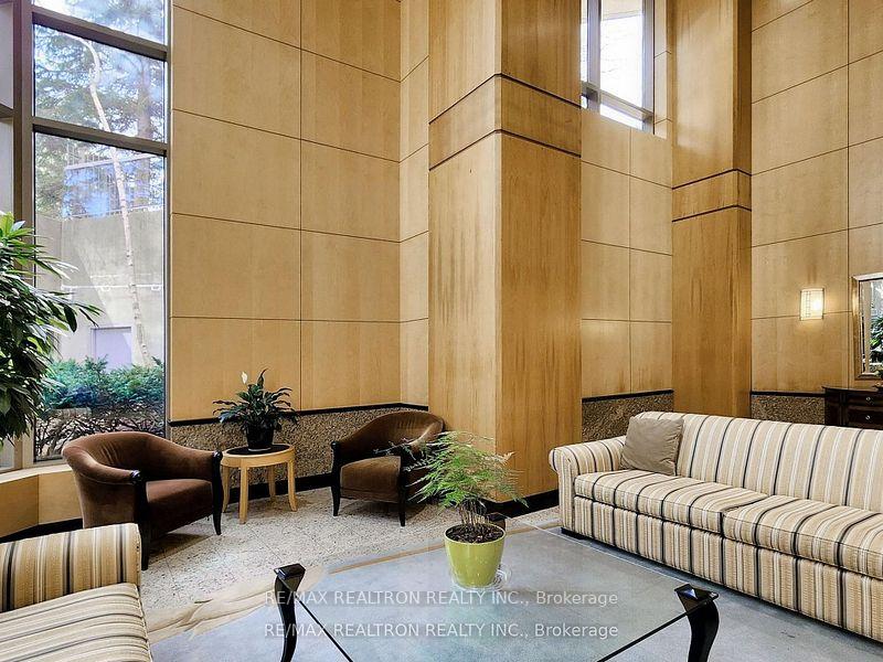 89 Skymark Drive 2107