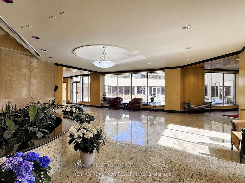 89 Skymark Drive 2107