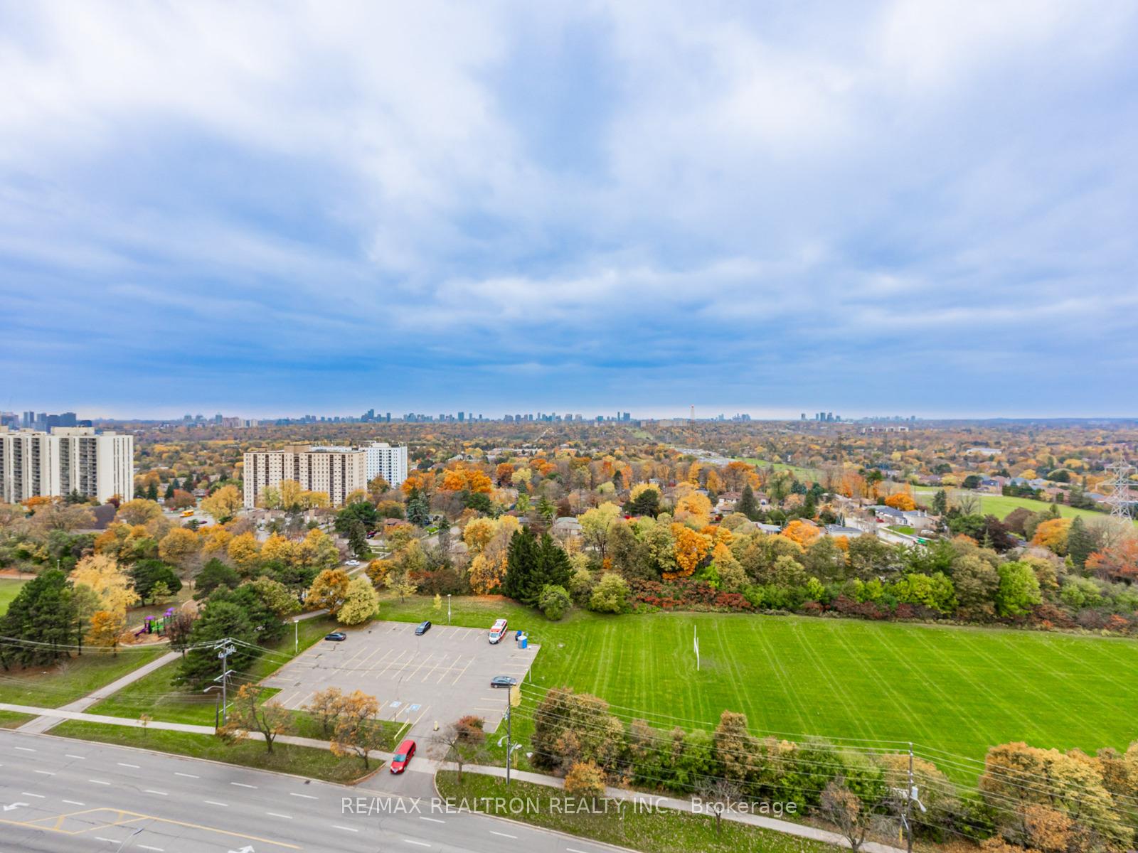 89 Skymark Drive 2107