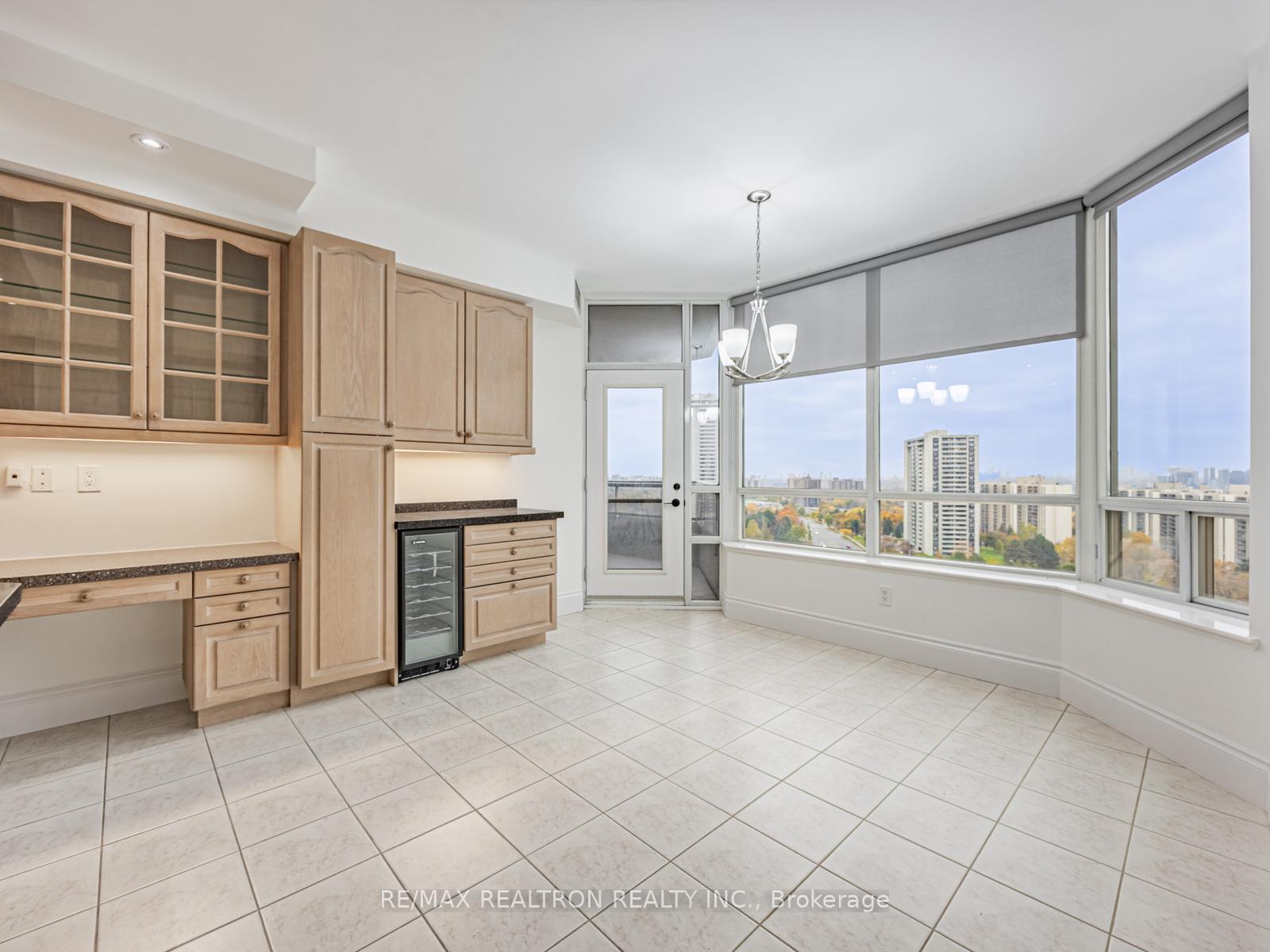 89 Skymark Drive 2107