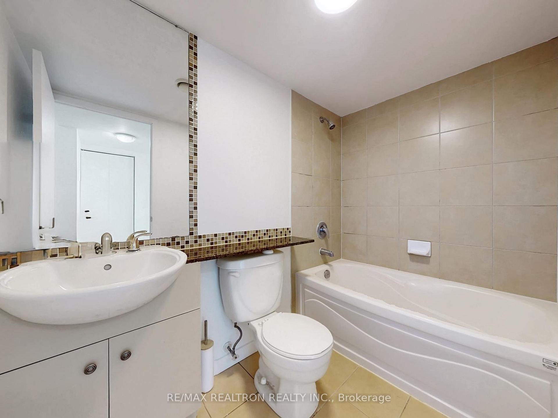 397 Front Street W 2706