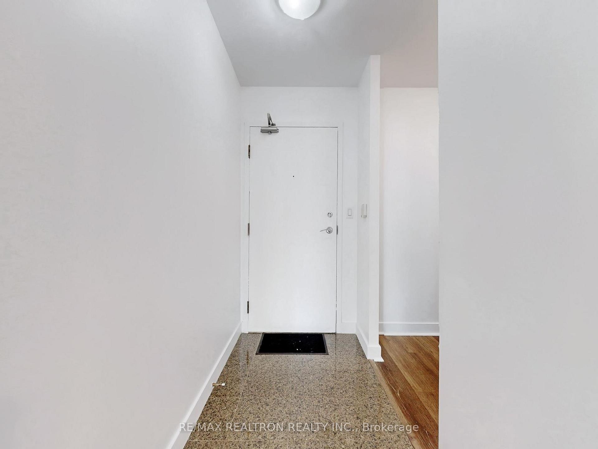 397 Front Street W 2706