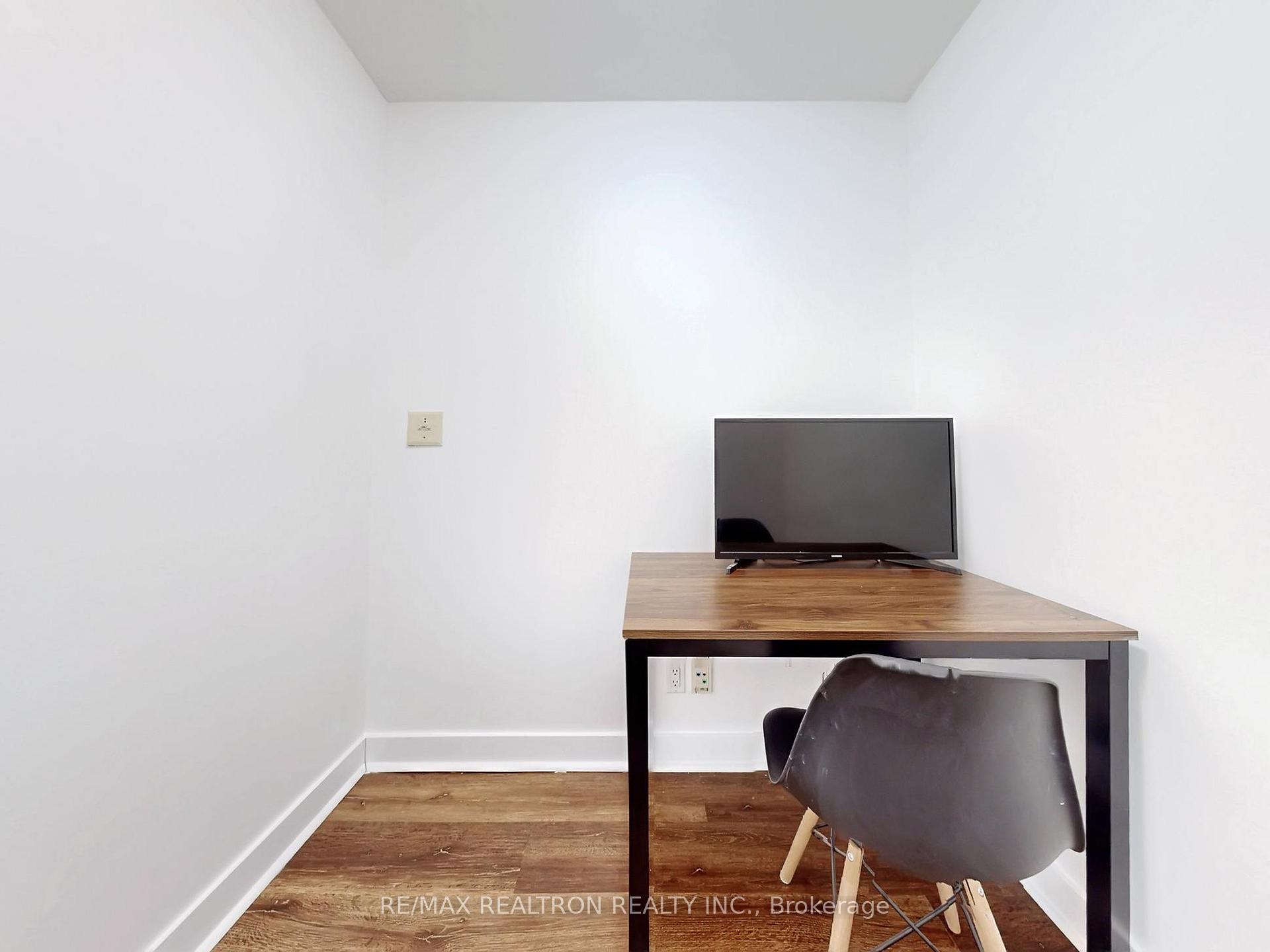 397 Front Street W 2706