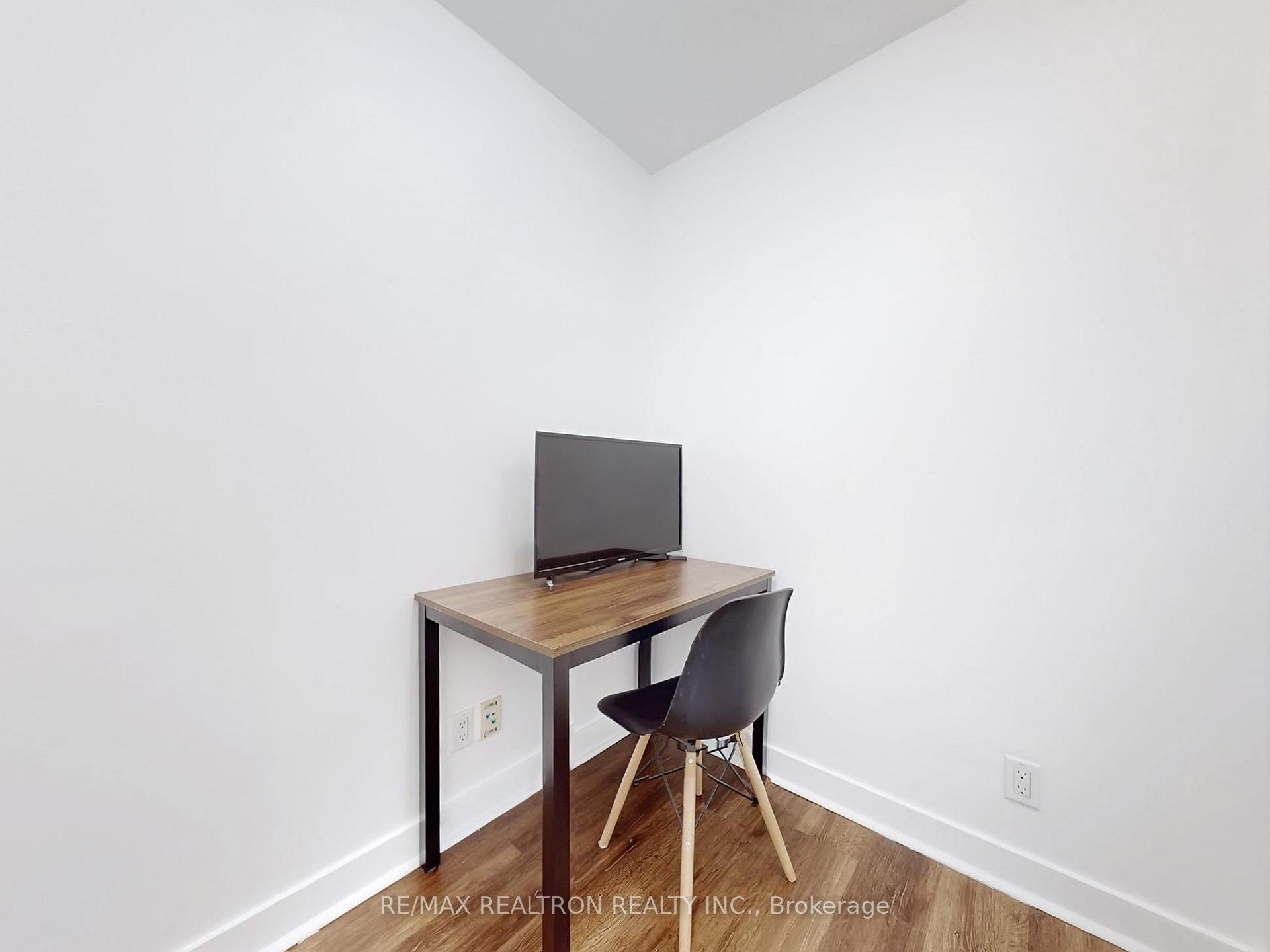 397 Front Street W 2706