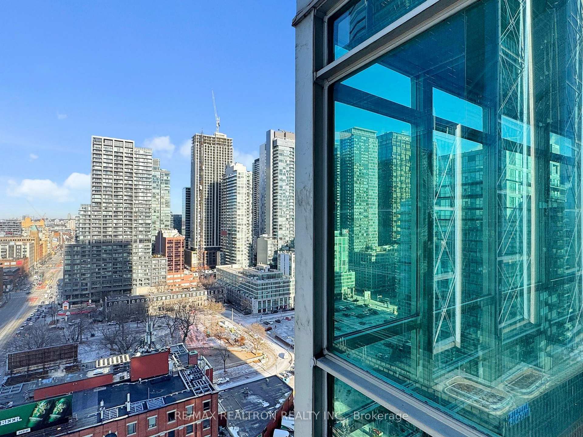 397 Front Street W 2706