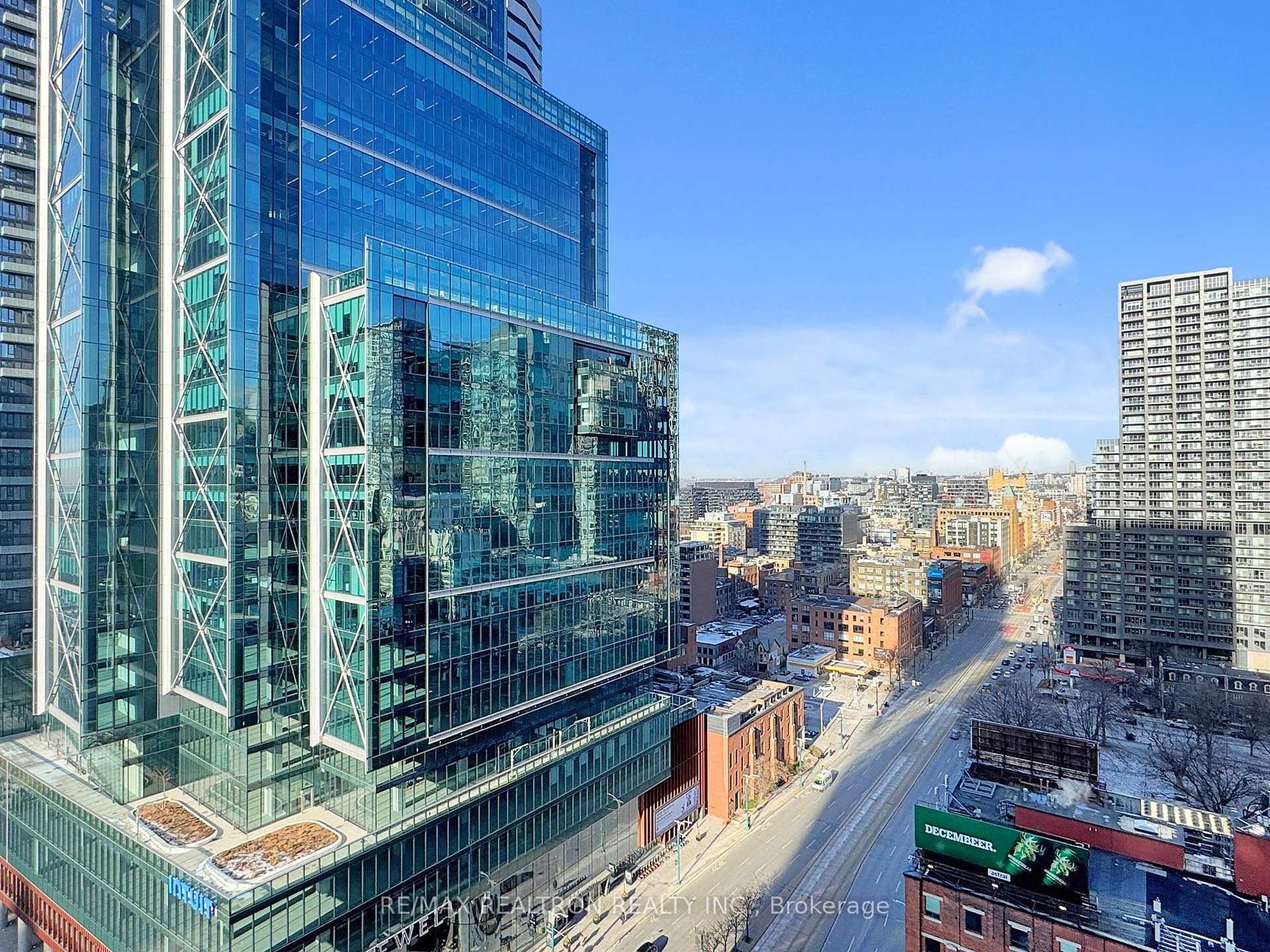 397 Front Street W 2706