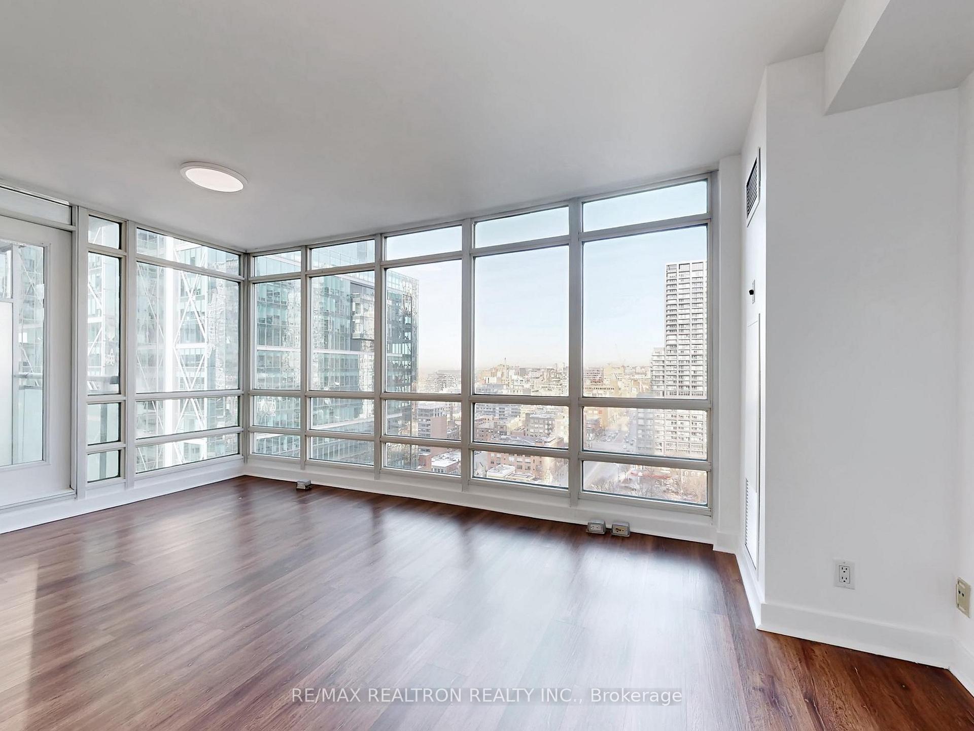 397 Front Street W 2706