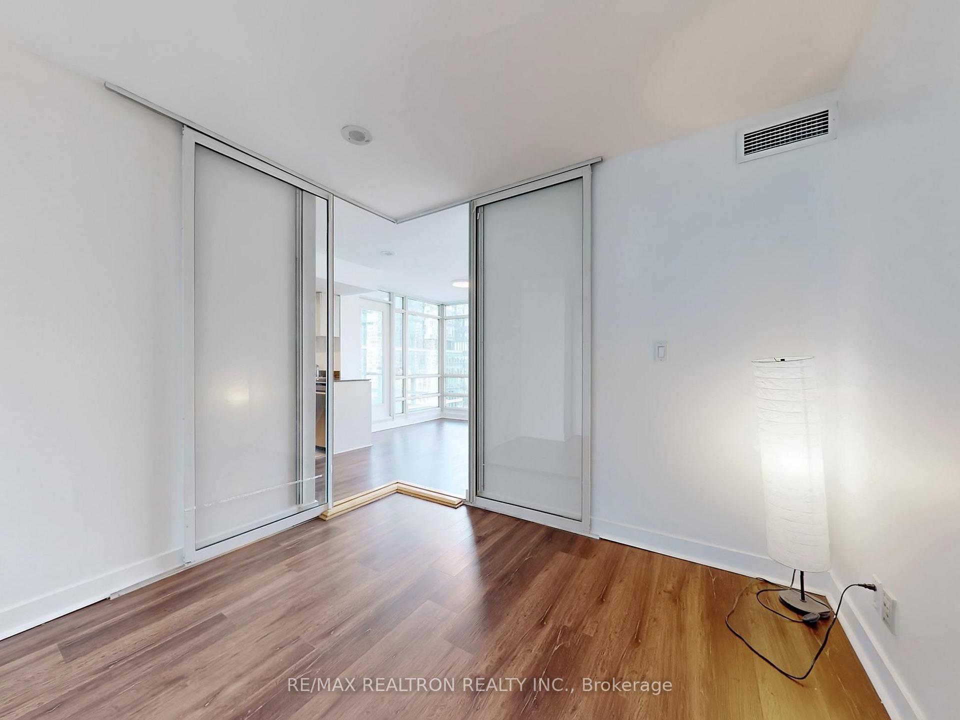 397 Front Street W 2706