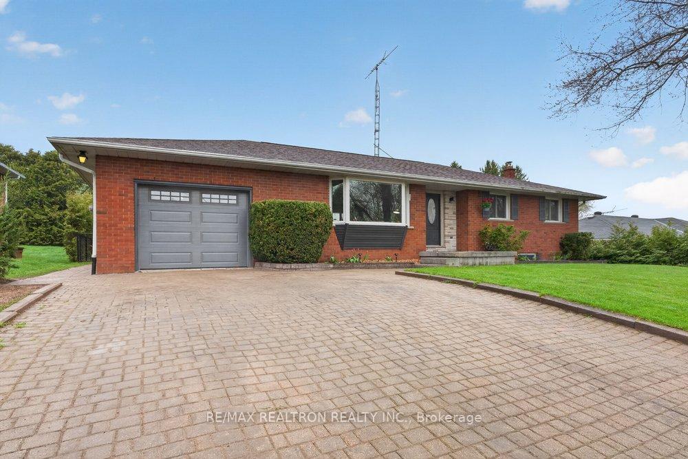 284 Zephyr Road