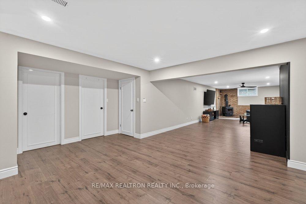 284 Zephyr Road