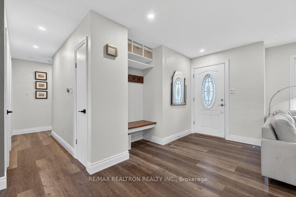 284 Zephyr Road