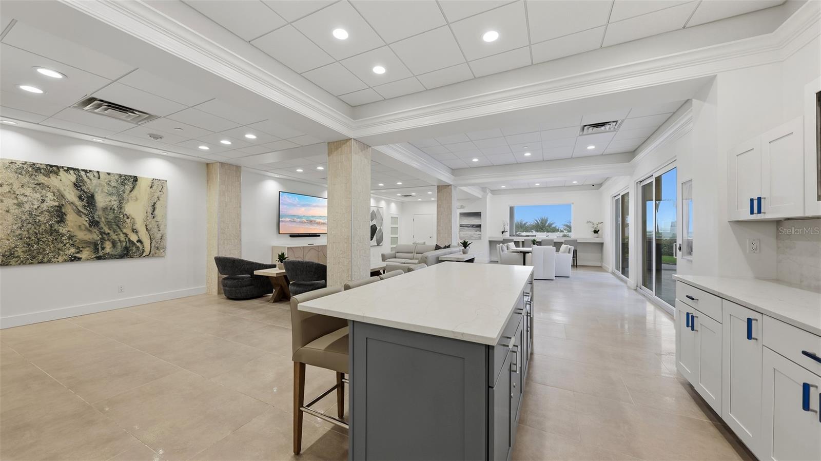 4822 OCEAN BLVD #10E