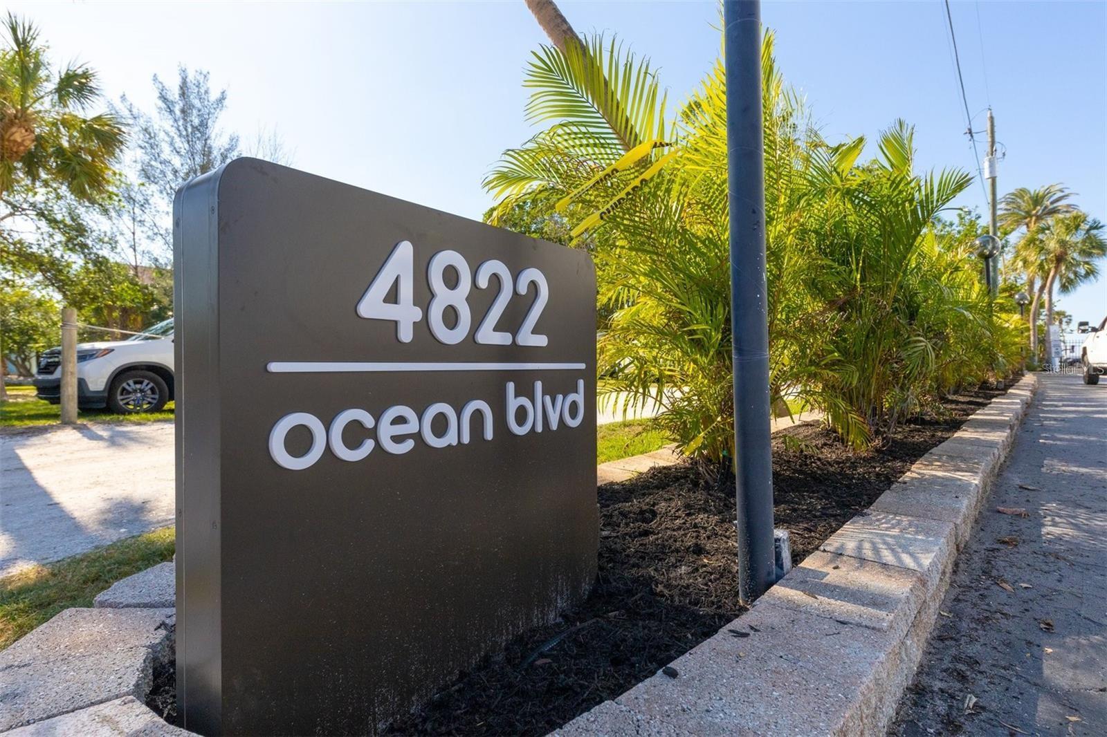 4822 OCEAN BLVD #10E