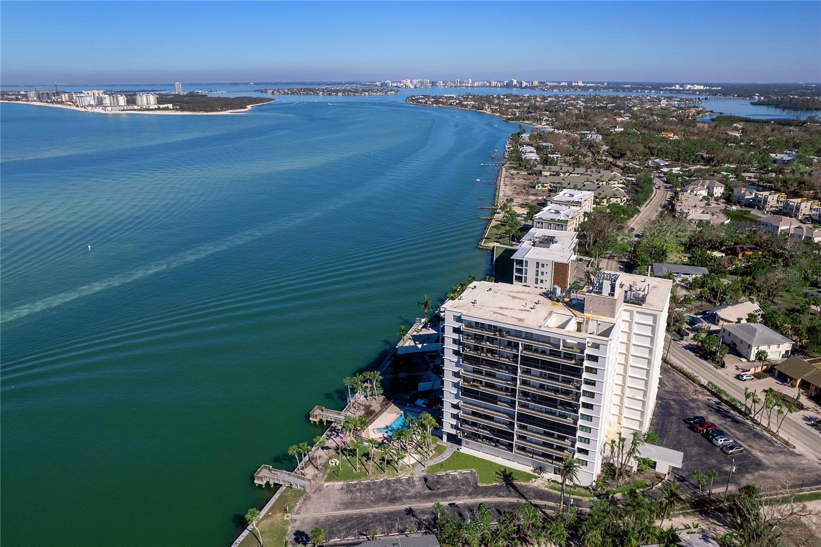 4822 OCEAN BLVD #10E