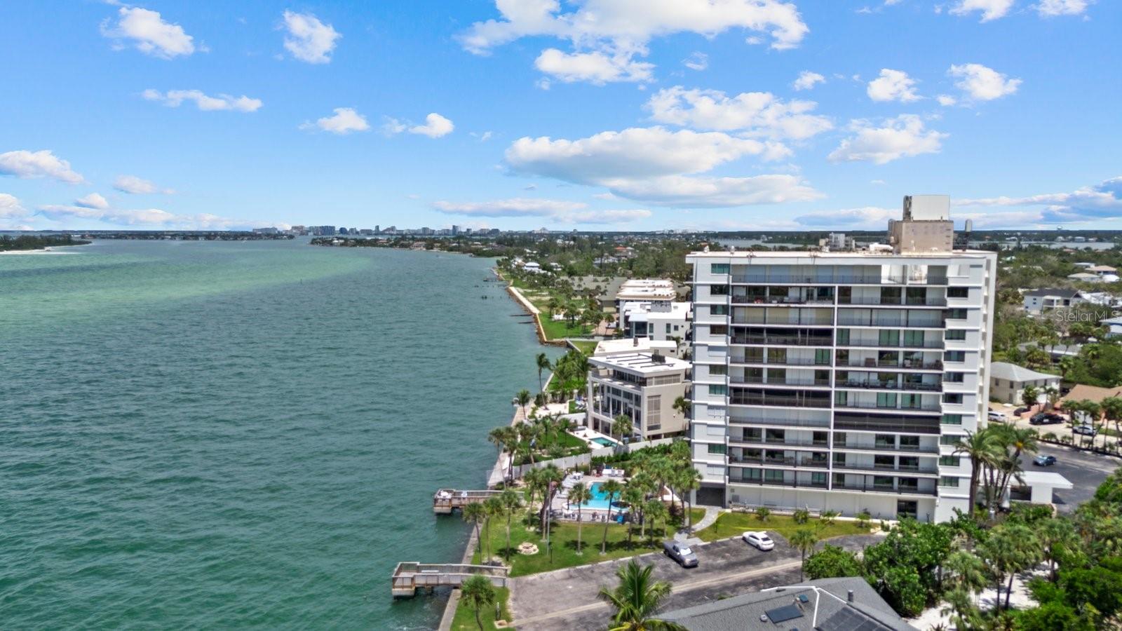 4822 OCEAN BLVD #10E