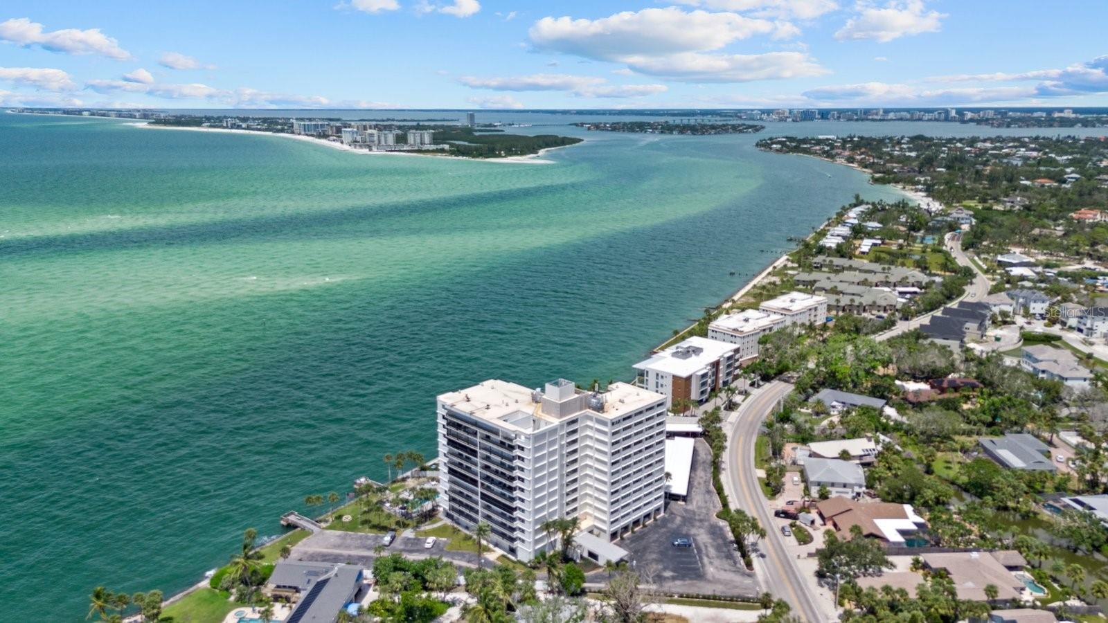 4822 OCEAN BLVD #10E