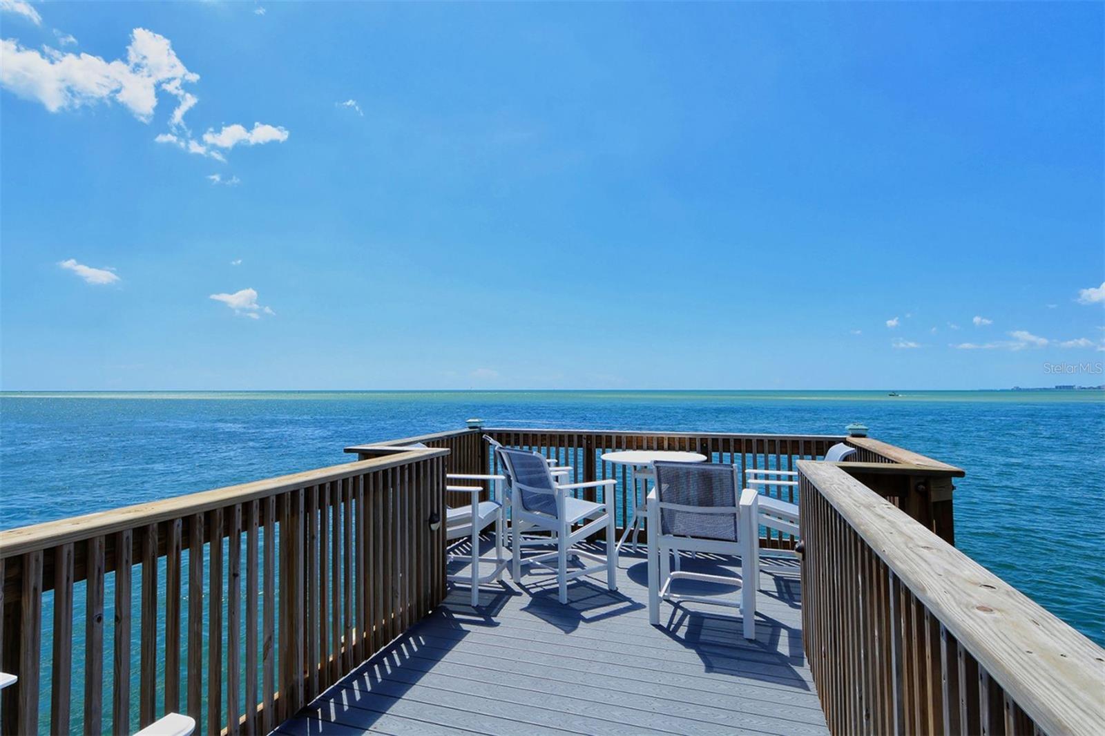 4822 OCEAN BLVD #10E