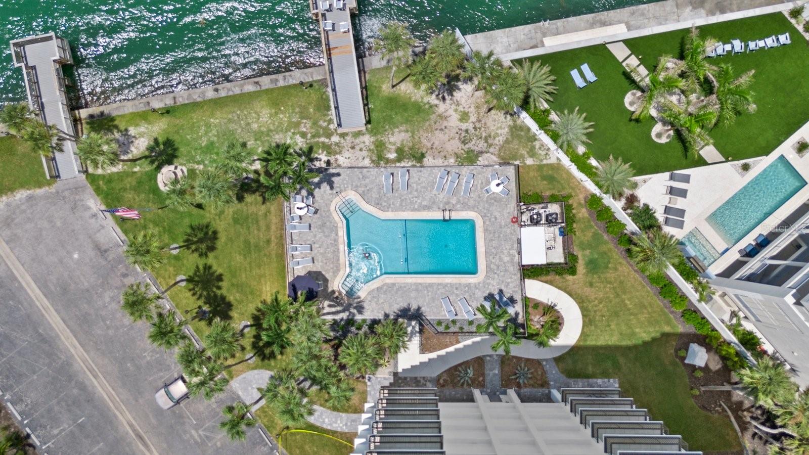 4822 OCEAN BLVD #10E