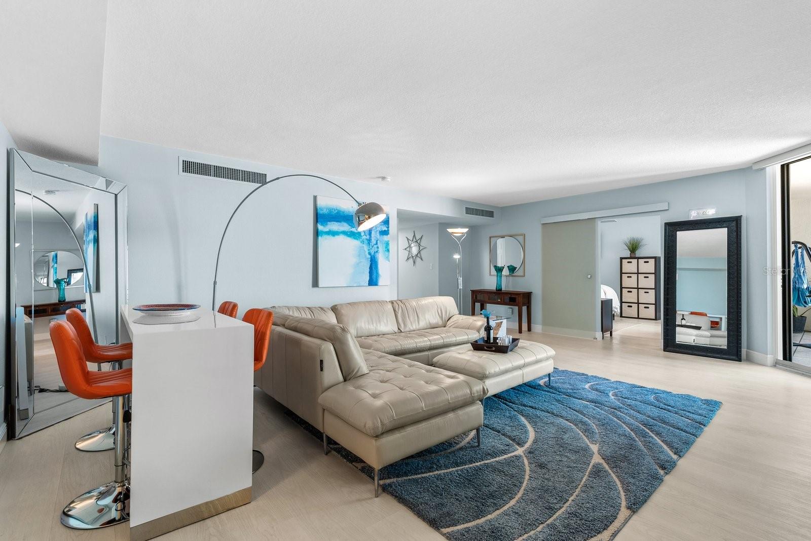 4822 OCEAN BLVD #10E