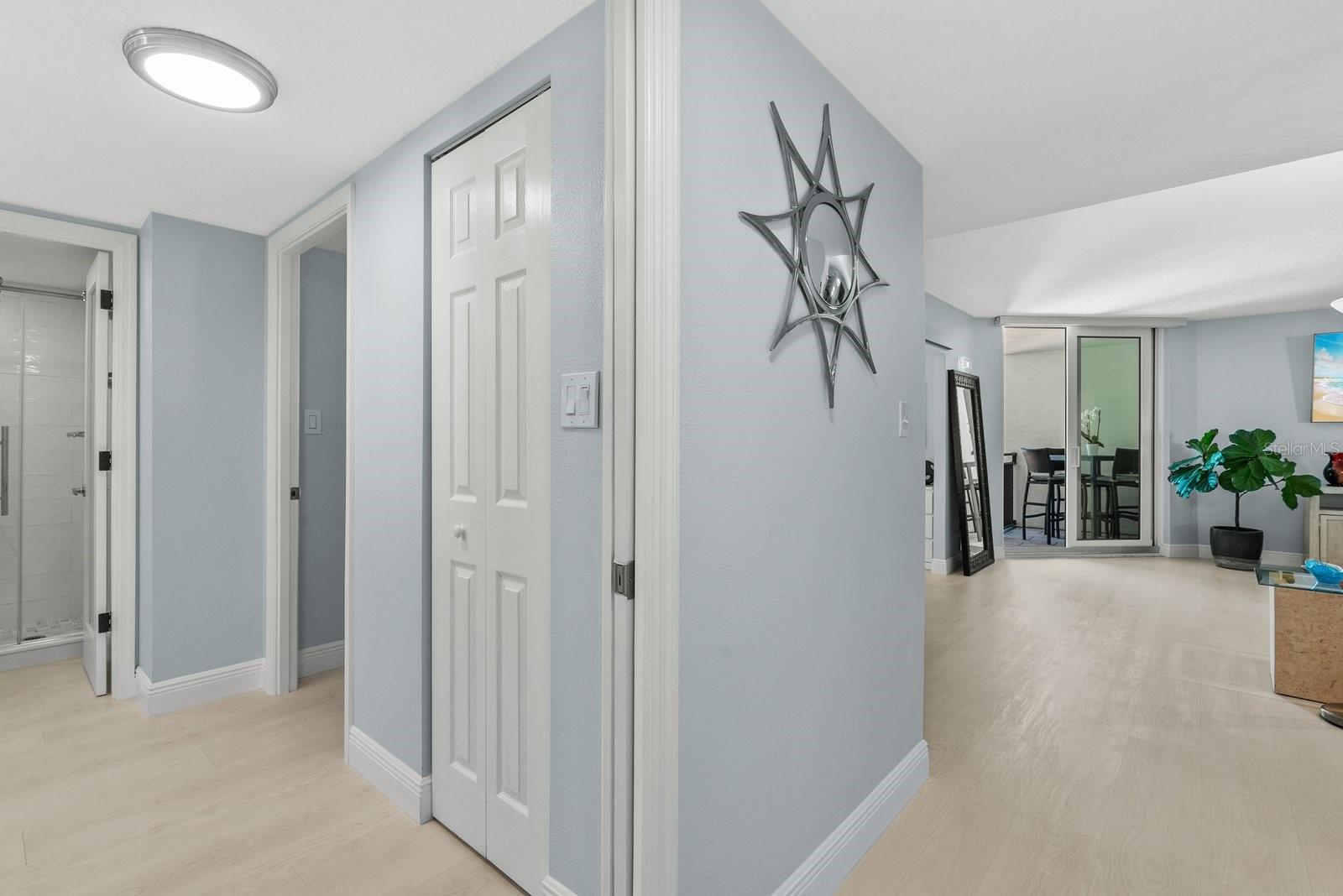 4822 OCEAN BLVD #10E